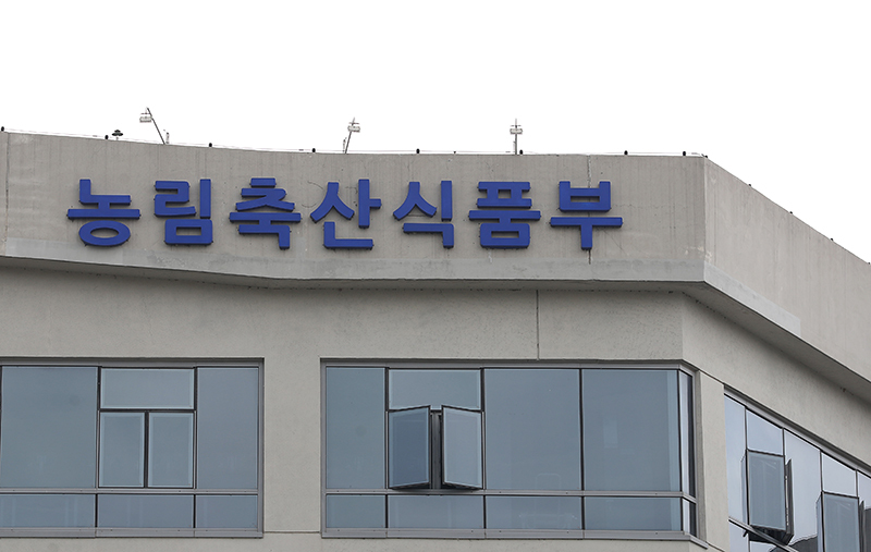 국산 쌀보리 캐나다로 수출…검역협상 타결